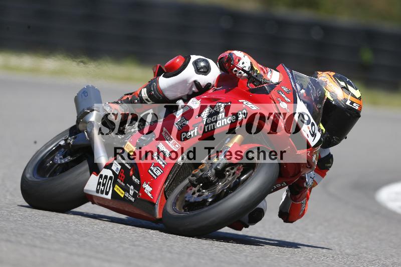 /Archiv-2025/48 25.08.2025 Cornu Master School ADR/rot-rouge/99